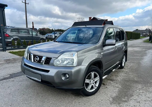 samochody osobowe Nissan X-Trail cena 22700 przebieg: 216000, rok produkcji 2008 z Lesko